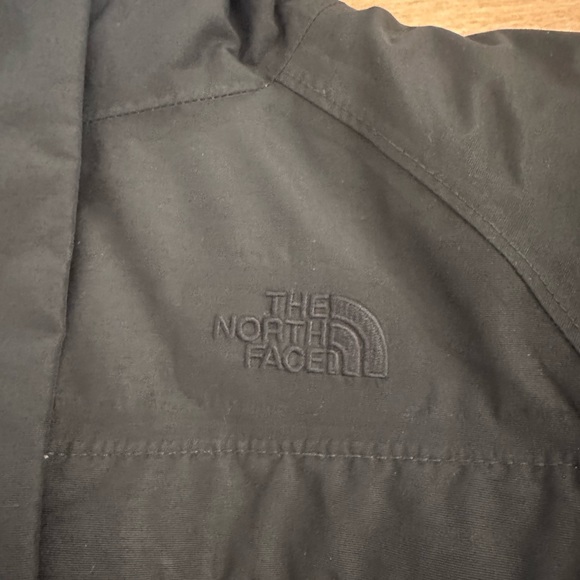 *SOLD* The NORTH FACE HyVent Parka Jacket - Picture 2 of 6